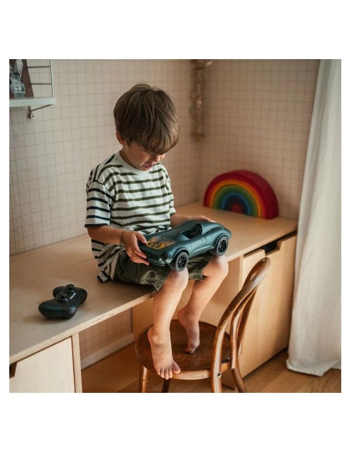 I- VOITURE TELECOMMANDEE VERTE