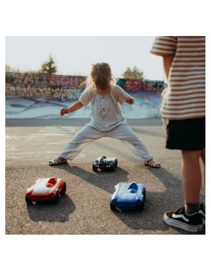 VOITURE TELECOMMANDEE ROUGE