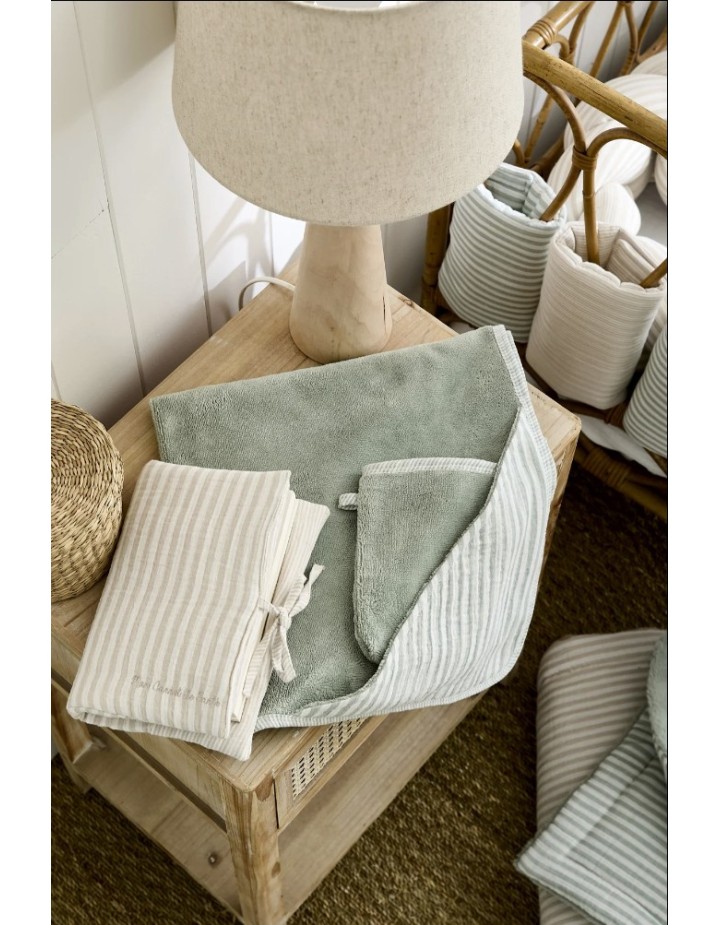 I- Protège carnet de santé rayé galet