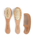 I- SET BROSSES ET PEIGNE BÉBÉ EN BOIS AVEC POCHETTE COTON I- SET BROSSES ET PEIGNE BÉBÉ EN BOIS AVEC POCHETTE COTON