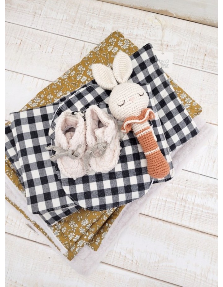 I- PROTEGE CARNET DE SANTEVICHY DAMIER NOIR