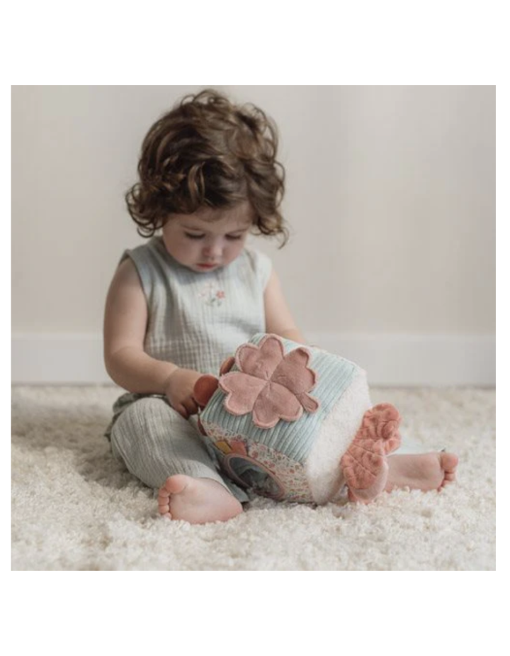 I- CUBE D'ACTIVITÉS MIFFY PINK