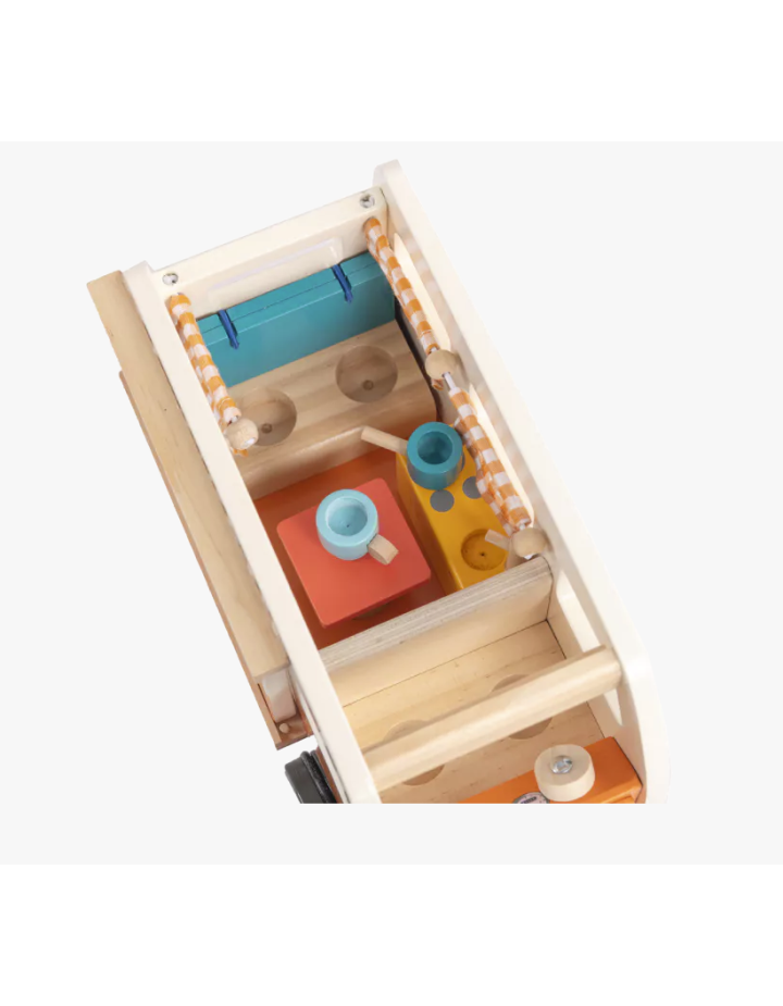 LE VAN LA GRANDE FAMILLE