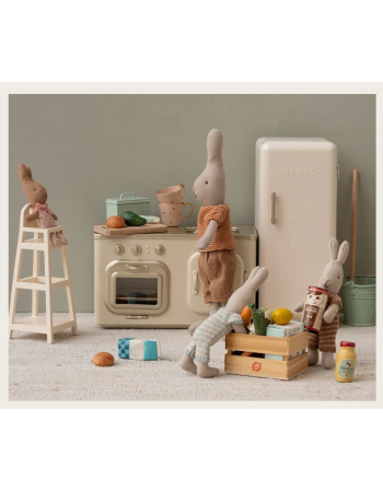 Chaise haute souris blanche