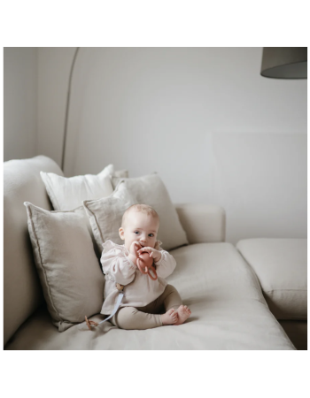 Mushie Daisy Rattle & Teether – Anneau de dentition & hochet bébé 3 mois+