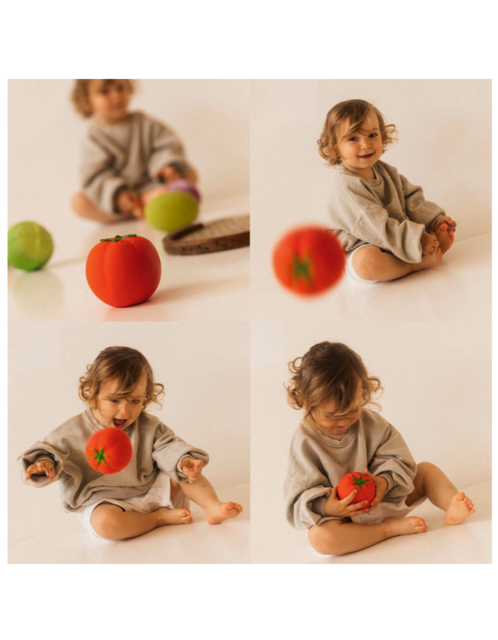 Balle sensorielle tomate Oli & Carol – Jouet bébé naturel