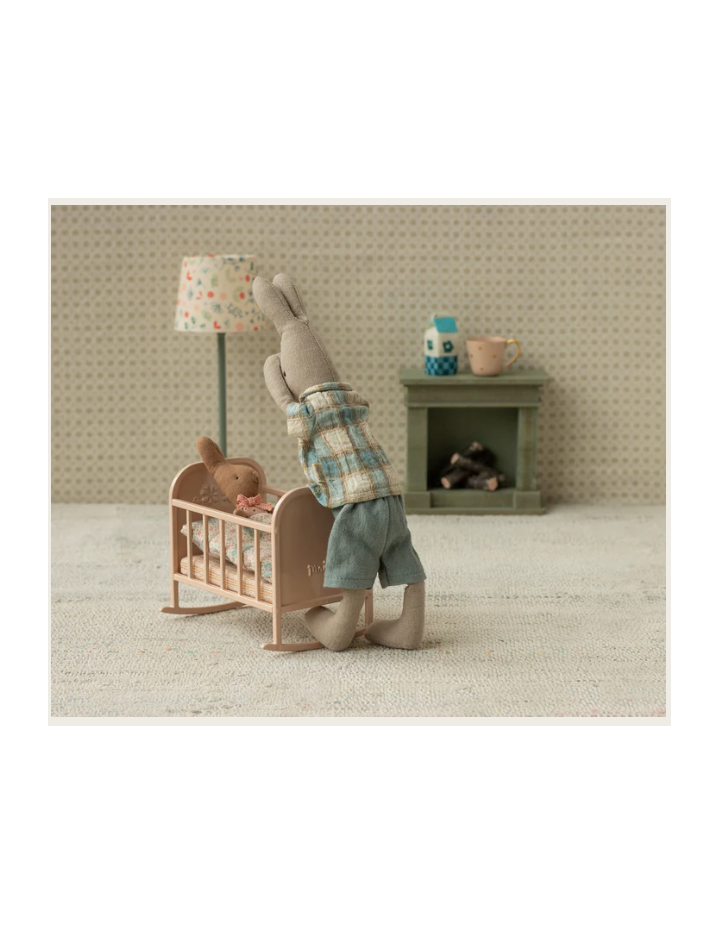 Maileg Cradle My Light Rose – Berceau miniature en métal