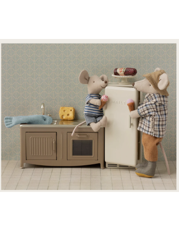 Réfrigérateur souris Maileg blanc cassé – meuble cuisine poupée