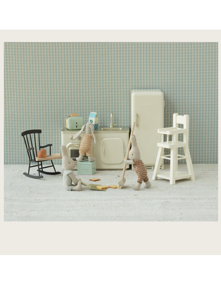 Chaise haute Maileg Micro – Accessoire maison de poupée bébé
