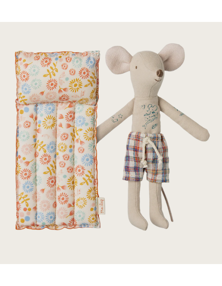 Souris Papa plage Maileg – matelas gonflable fleur jouet enfant