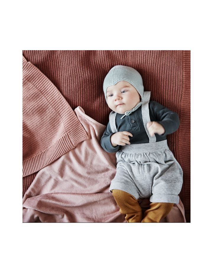 Couverture bébé tricotée laine Burned Clay – Noviazy | Cocon doux naissance