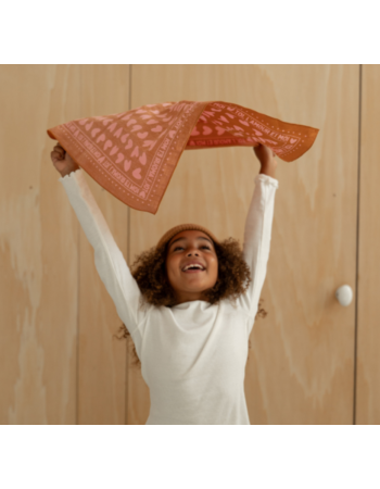 Foulard Marron Cœur Atelier Wagram | Foulard Enfant