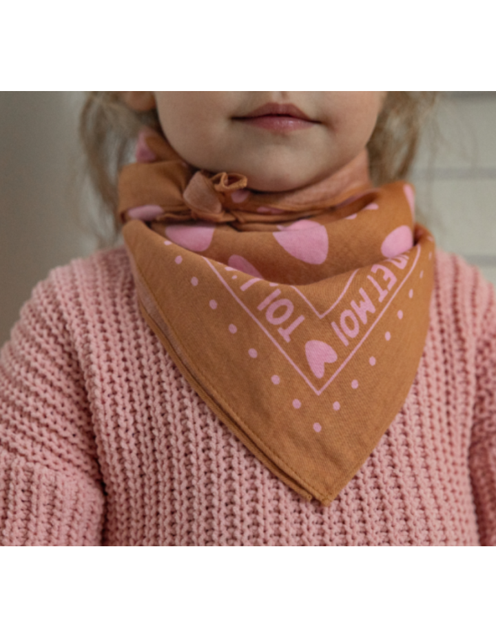 Foulard Marron Cœur Atelier Wagram | Foulard Enfant