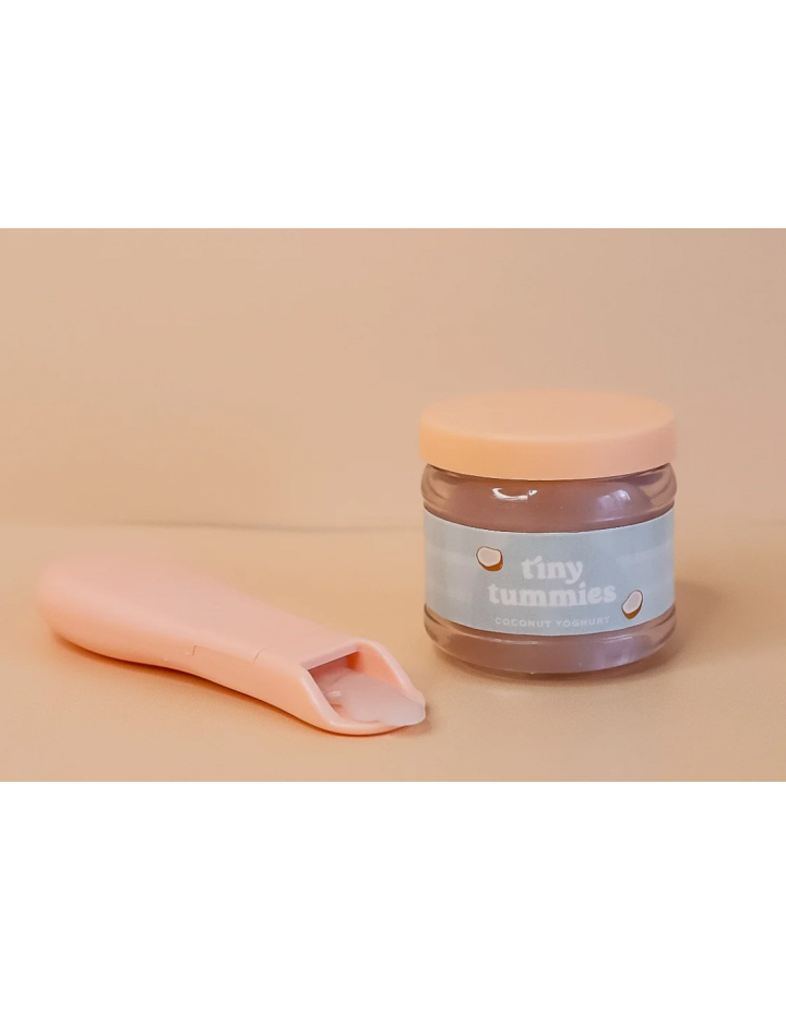 Yaourt Coco Tiny Tummies avec Cuillère – Tiny Harlow