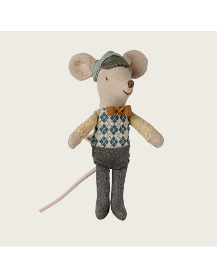 Souris au volant Maileg Petit frère – 10 cm