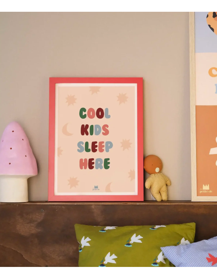 Affiche Cool Kids Sleep Here | Déco chambre enfant